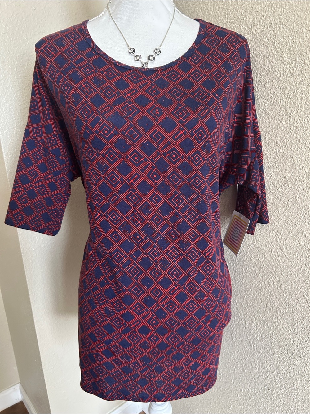 LuLaRoe Navy and Red Geometric Short Sleeve Tunic
